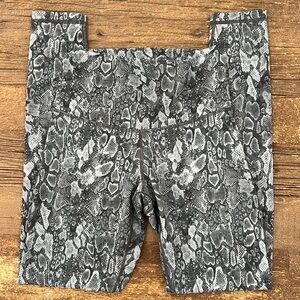 Define Your Inspiration Leggings